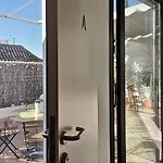 White Room Alameda